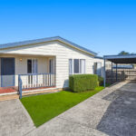 Willow Lodge 10 Hollydene Image 2