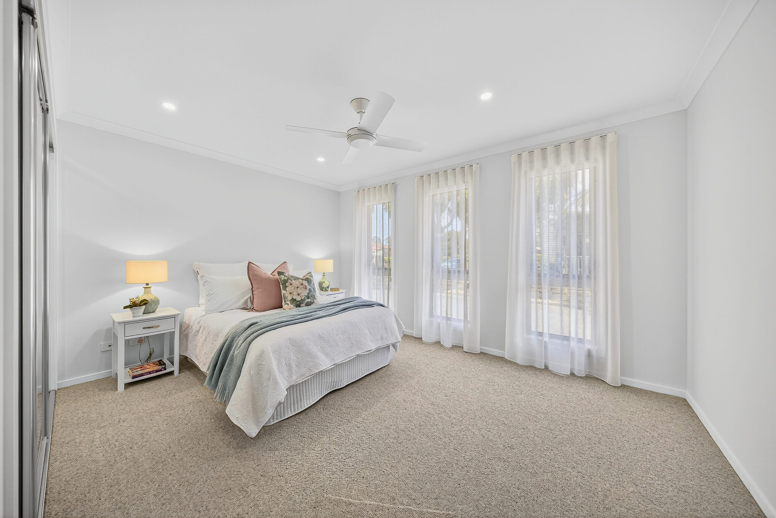 Willow Lodge 12 Grand Court Image 4