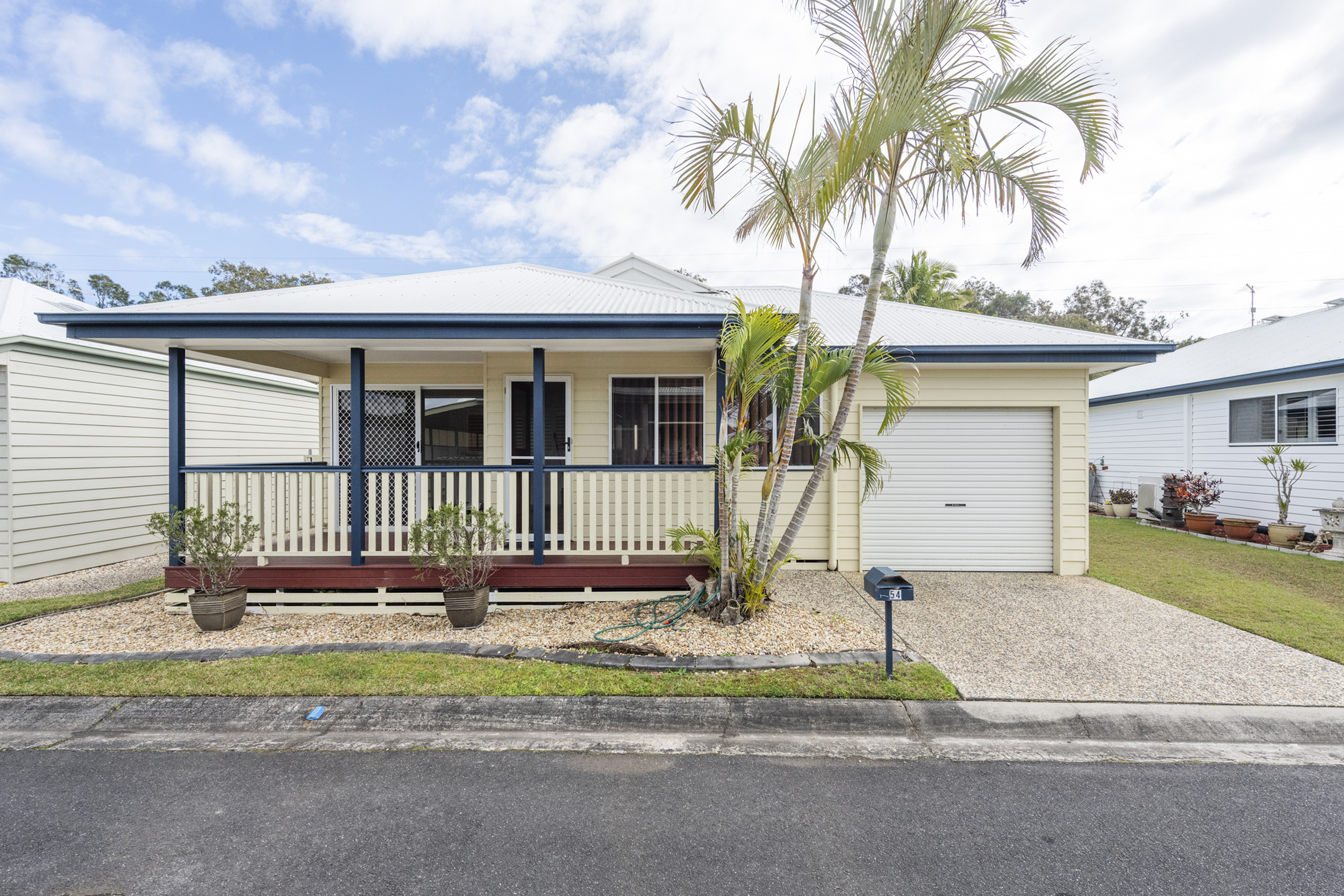 Yamba 54 Image 1