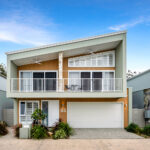 Yamba Cove 65 Image 2 edit